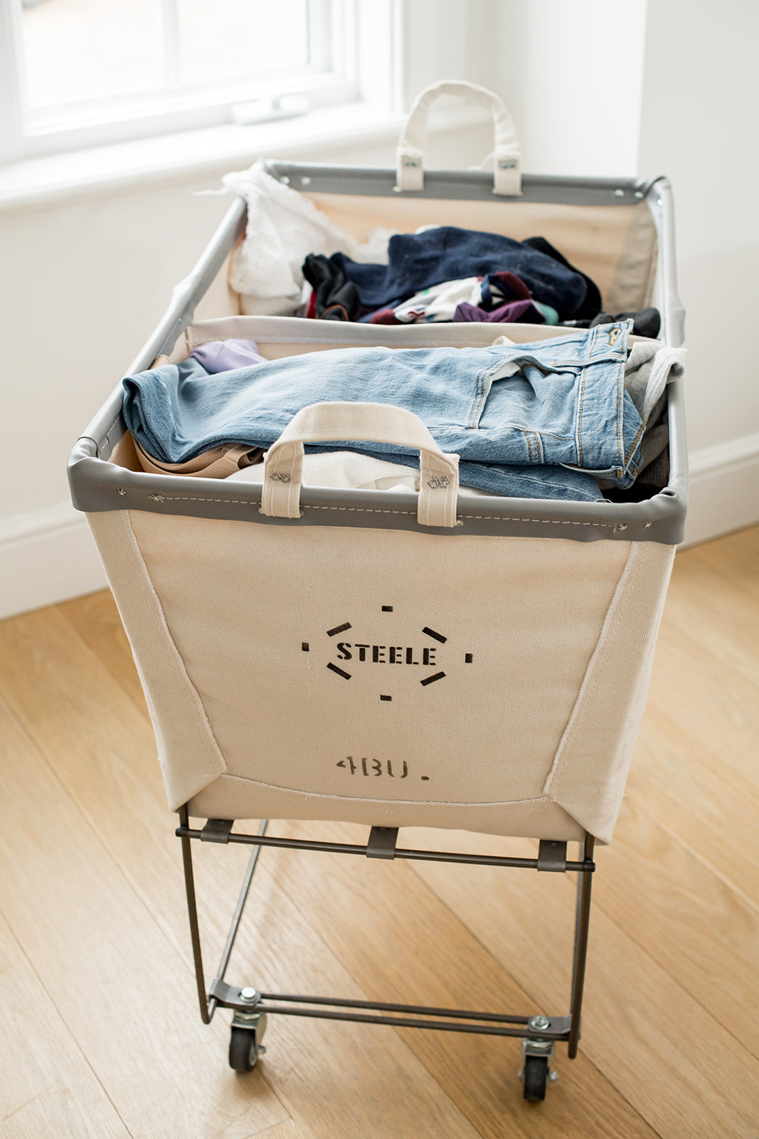 Canvas Elevated Truck - 4 Bu