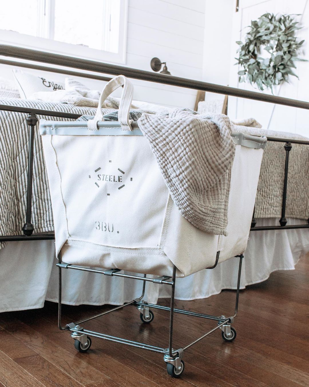 Canvas Elevated Truck - 3 Bu